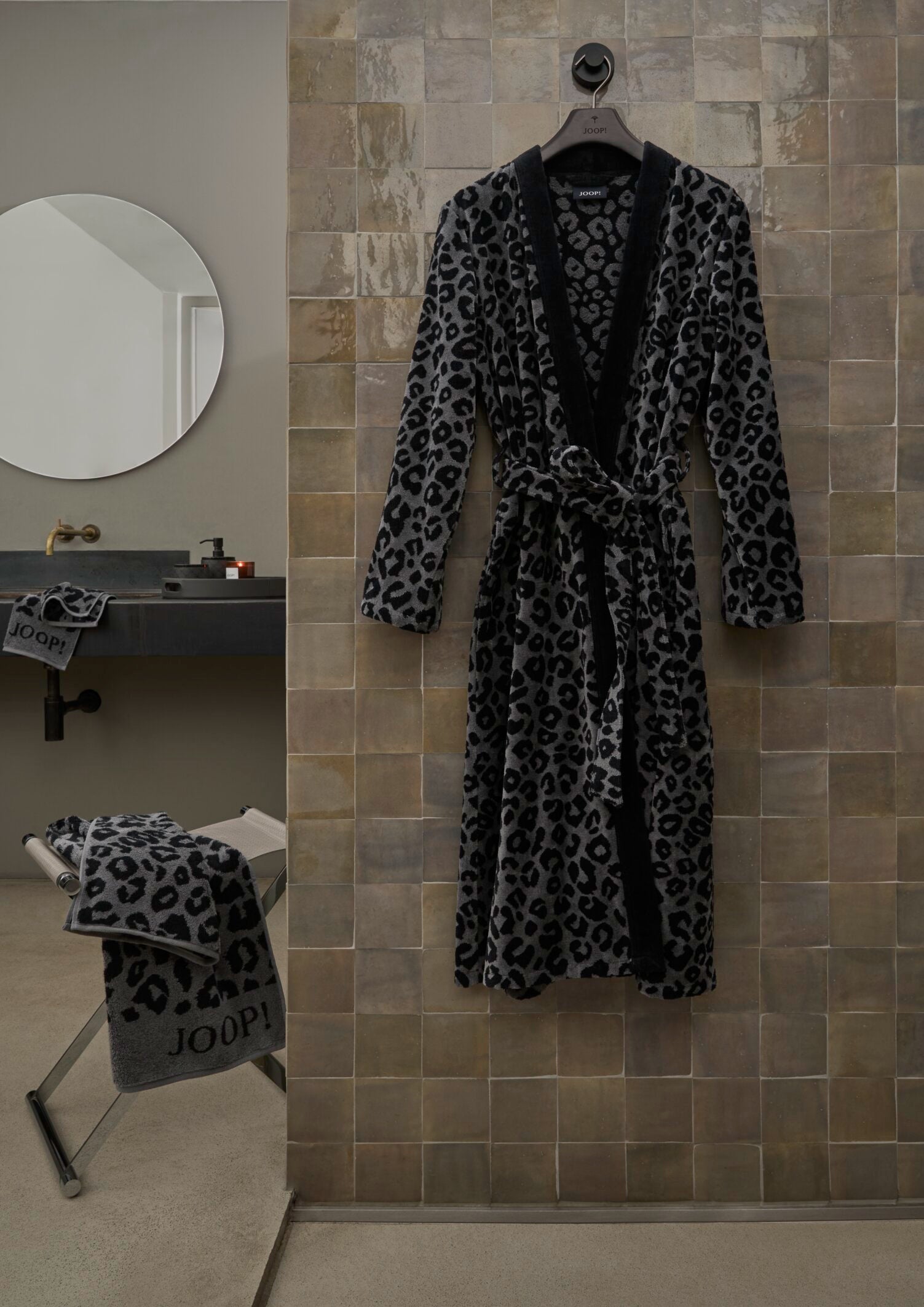 JOOP! LEO Damen-Kimono Bademantel 48/50, Graphit