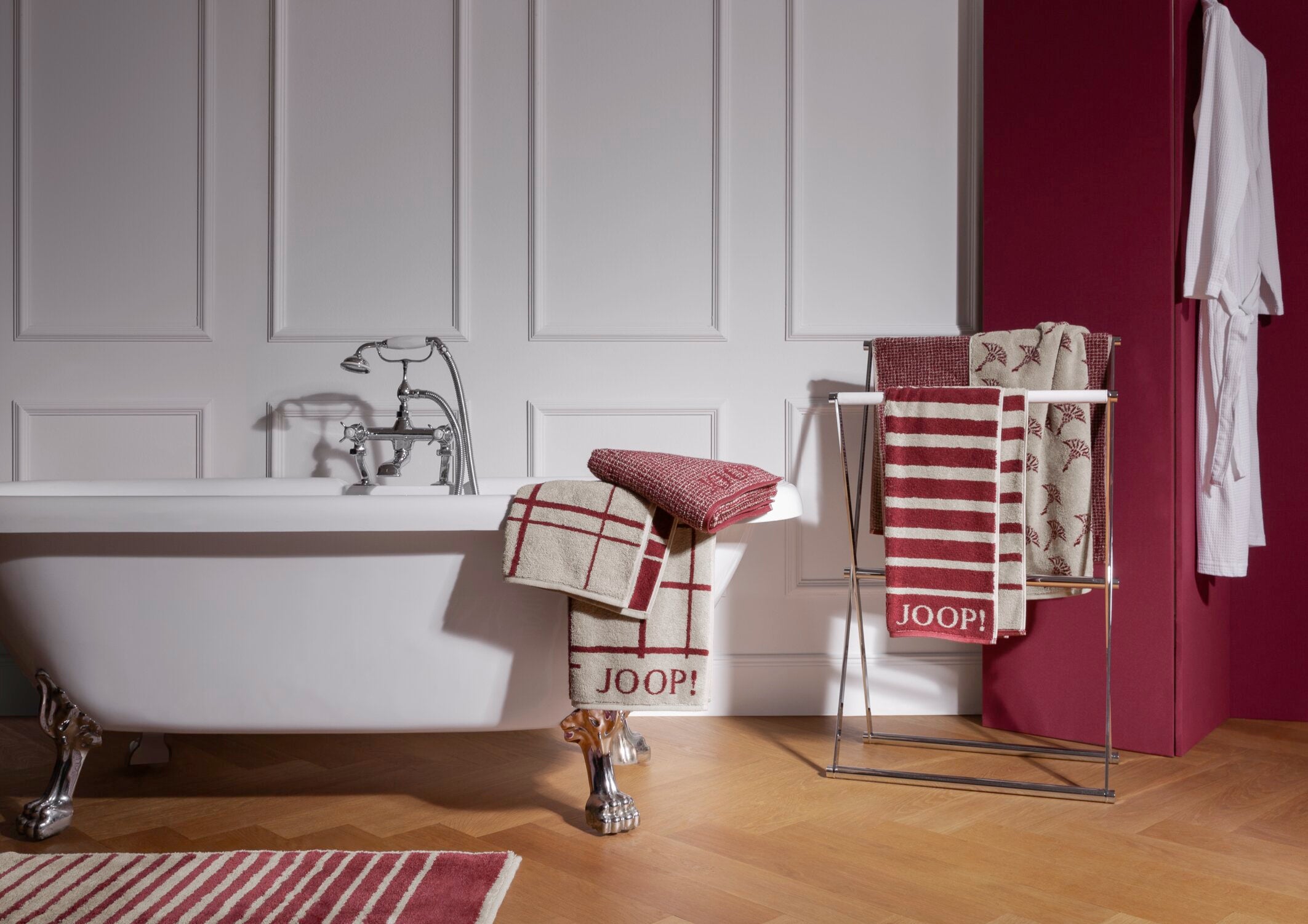 JOOP! SHUTTER Badteppich 70x120 cm, Rouge