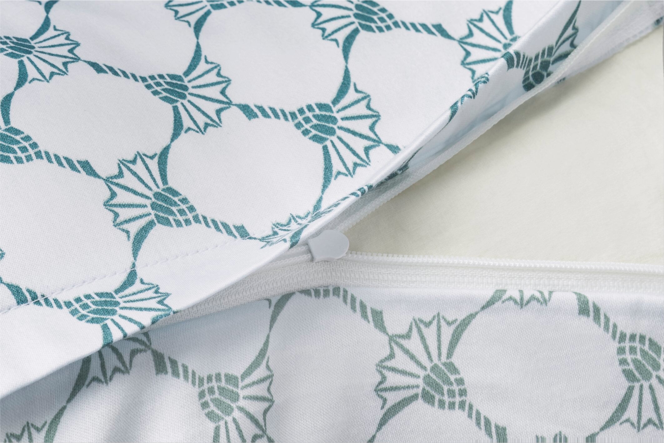 JOOP! CORNFLOWER GLEAM Kissenbezug 40x80 cm, Aqua