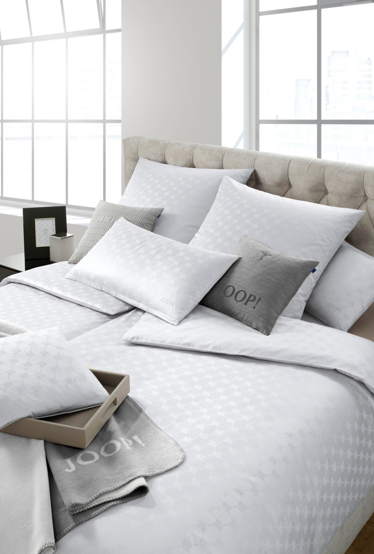 JOOP! CORNFLOWER Garnitur 155x220 cm, Silber