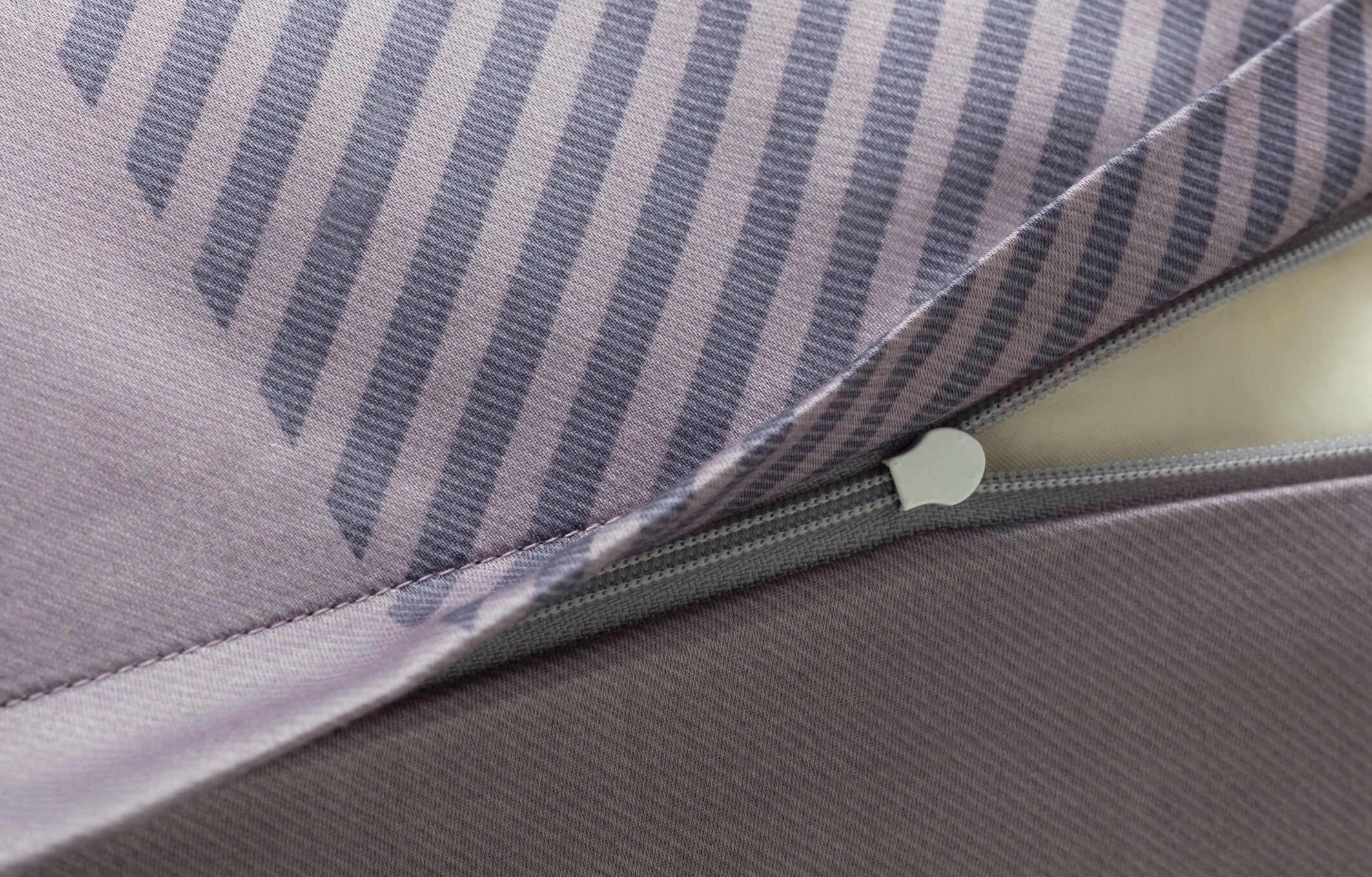 JOOP! MODERN Kissenbezug 80x80 cm, Violet