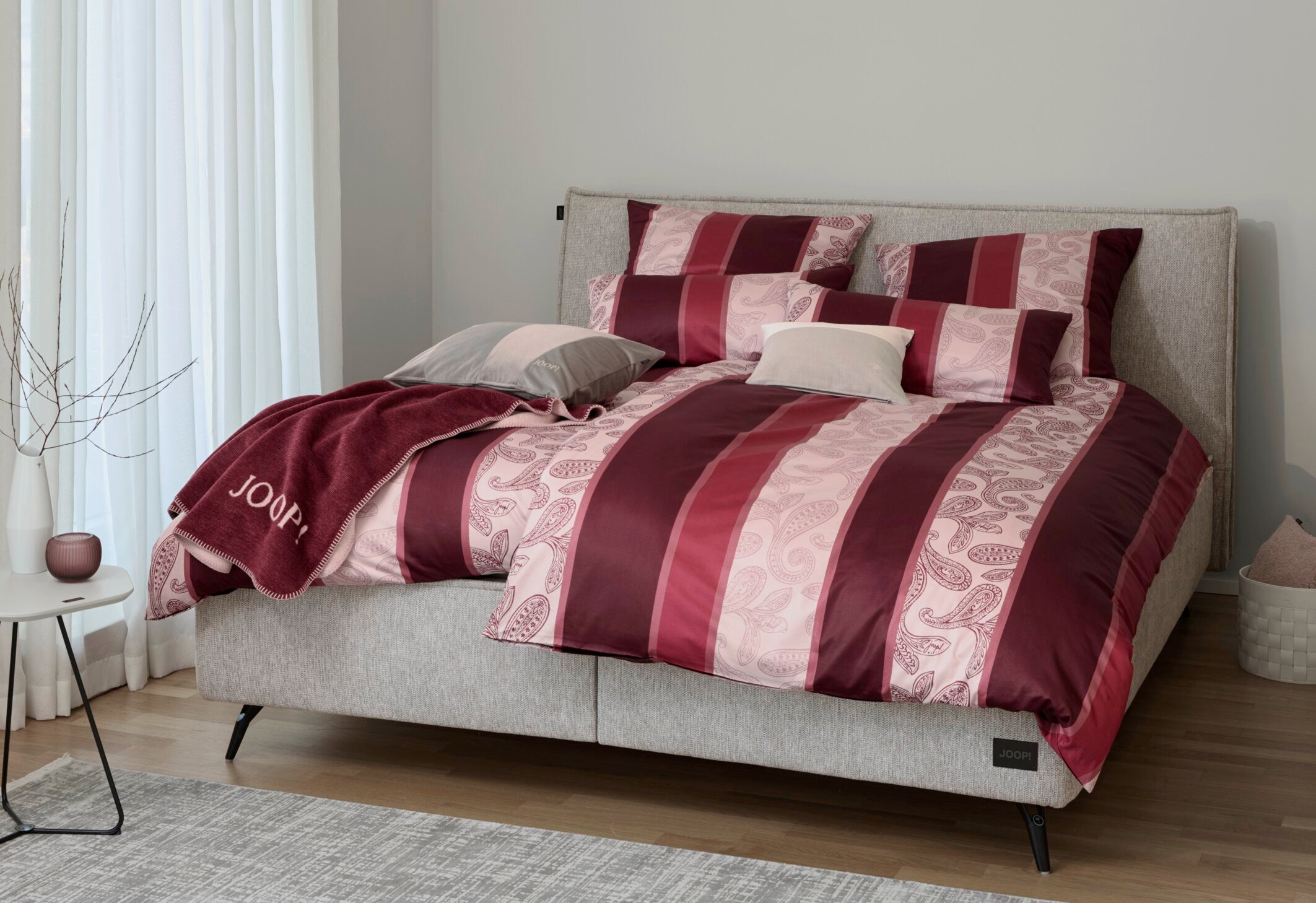 JOOP! PAISLEY STRIPES Garnitur 155x220 cm, Rouge