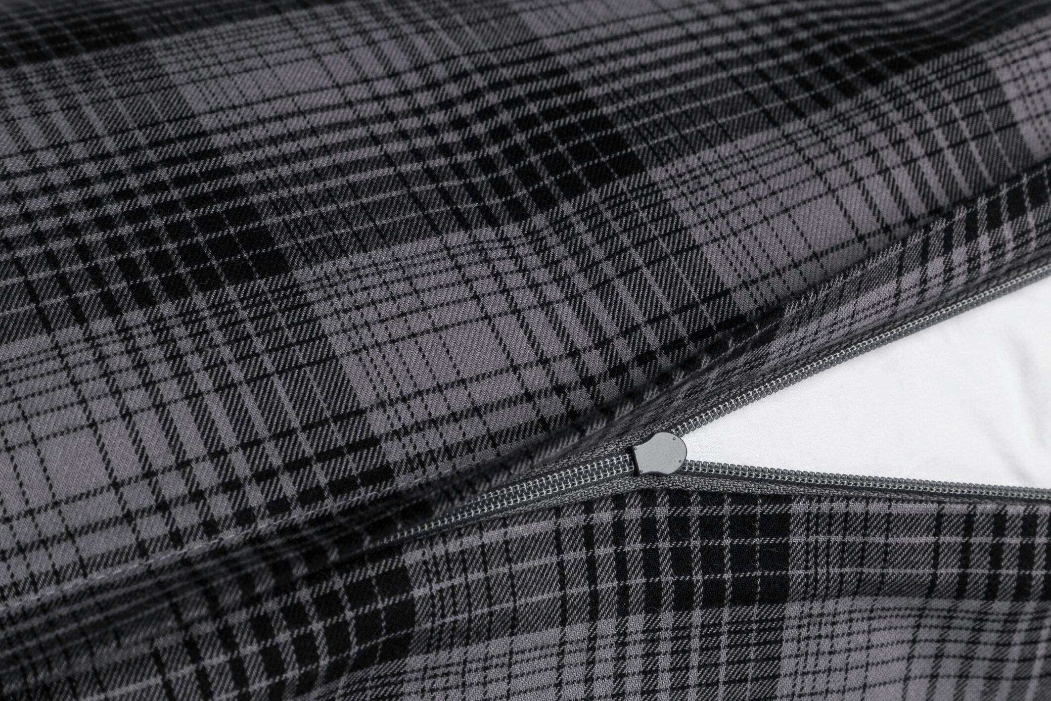 JOOP! SOFT CHECKS Kissenbezug 80x80 cm, Anthracite