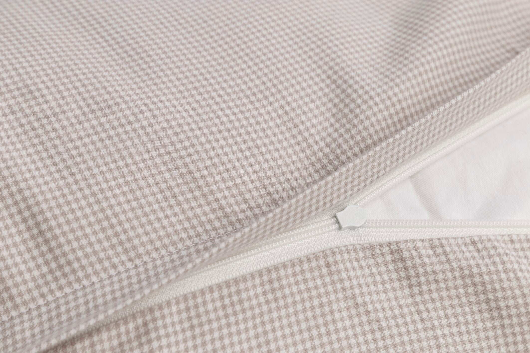 JOOP! SOFT Kissenbezug 80x80 cm, Cream