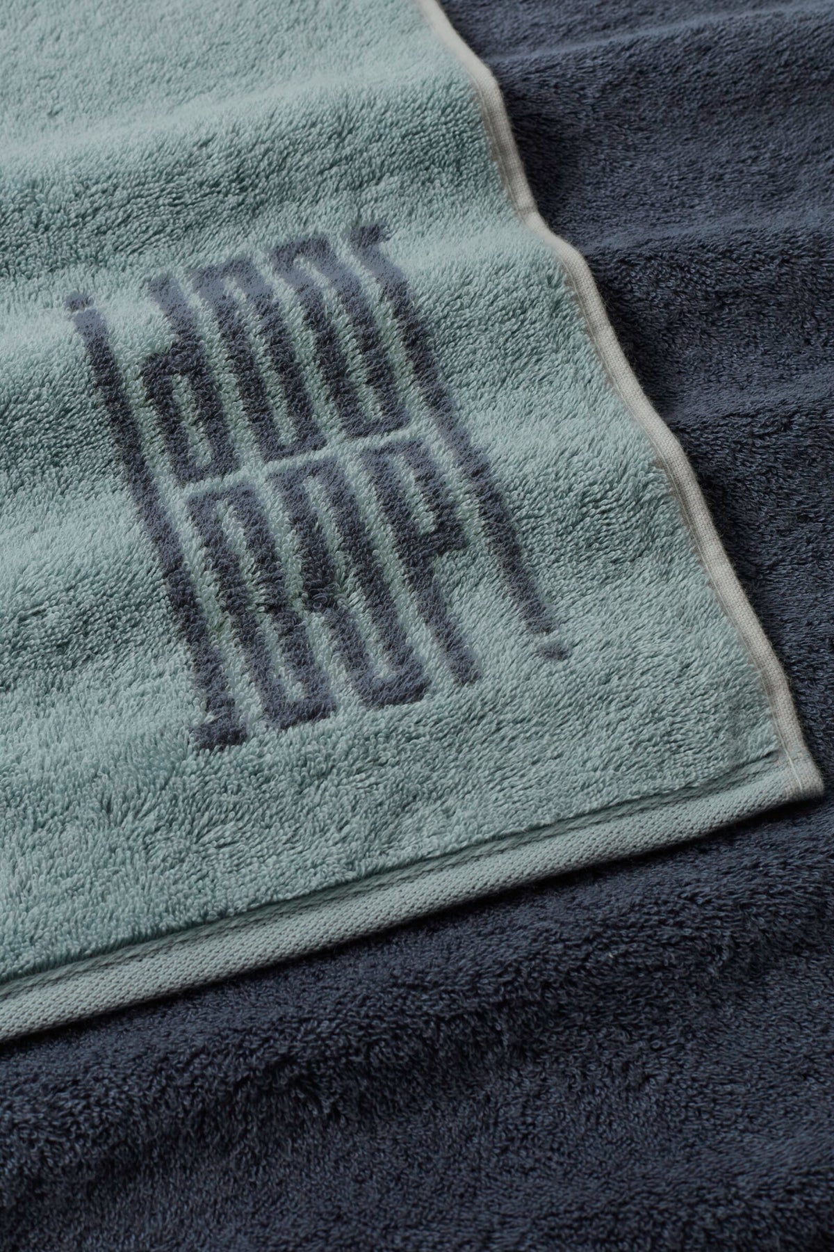 JOOP! BARS DOUBLEFACE Duschtuch 80x150 cm, Aqua