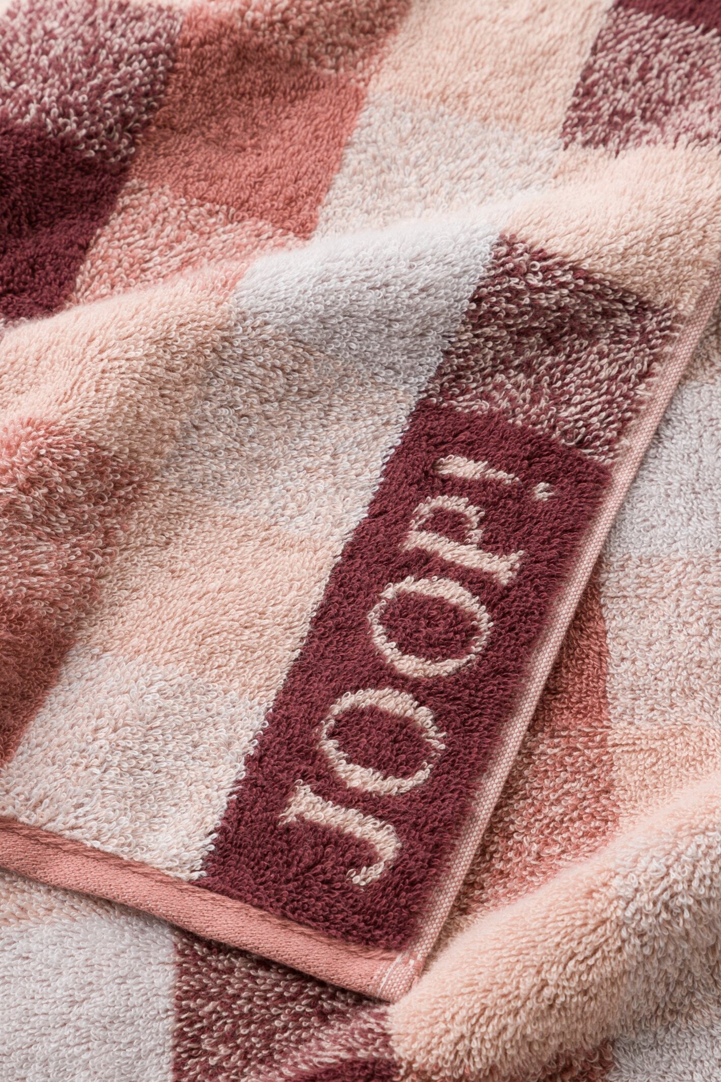 JOOP! VIBE CHECKED Duschtuch 80x150 cm, Puder