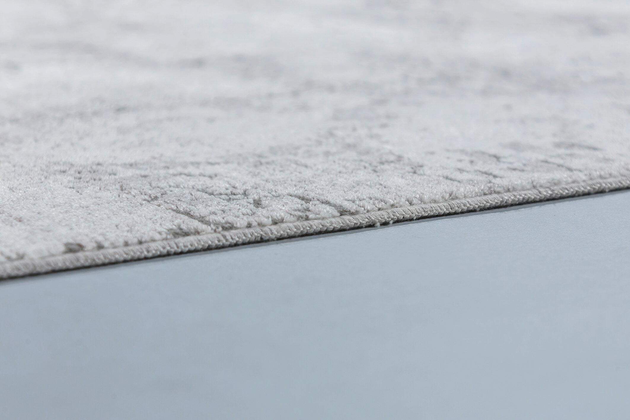 JOOP! FADED CORNFLOWER Teppich 140x200cm, Silber