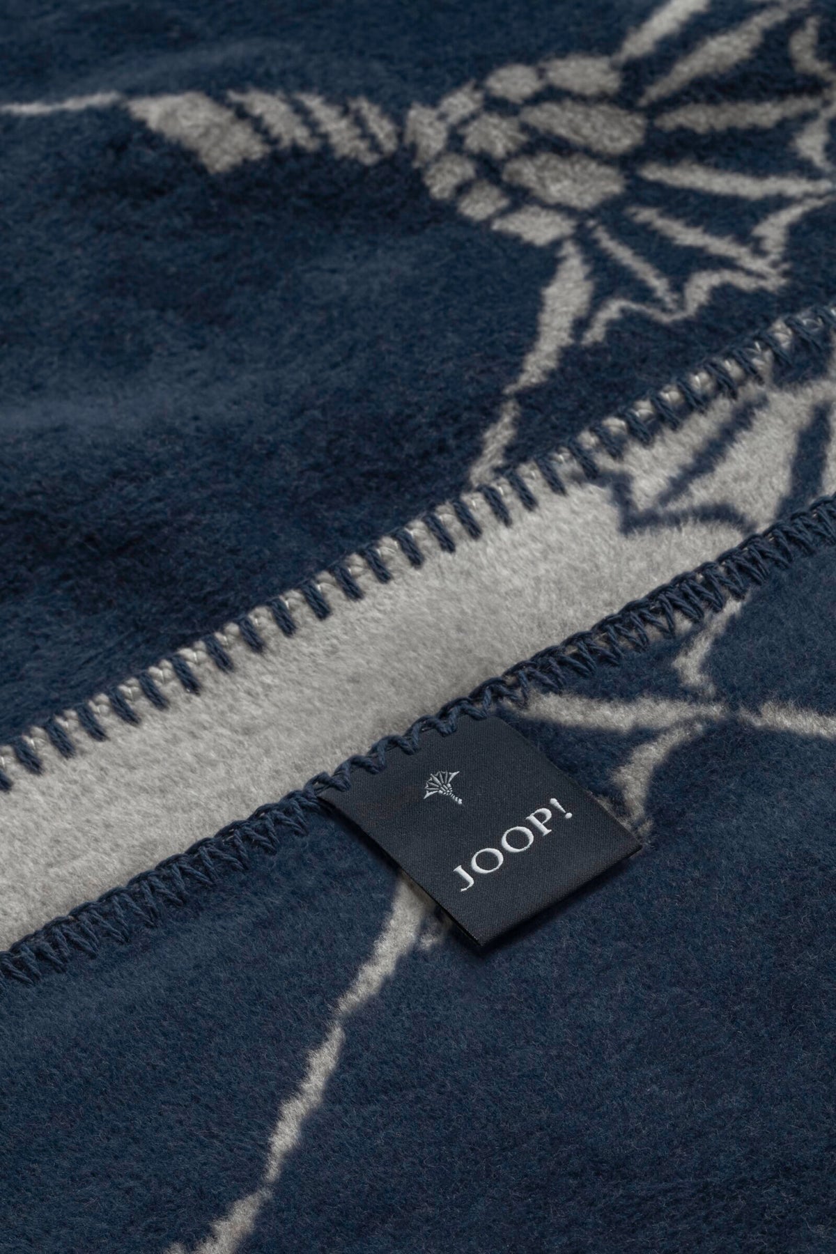 JOOP! FABRICS COLLECTION Wohndecke CORNFLOWER, 150x200 cm, Graphit-Marine