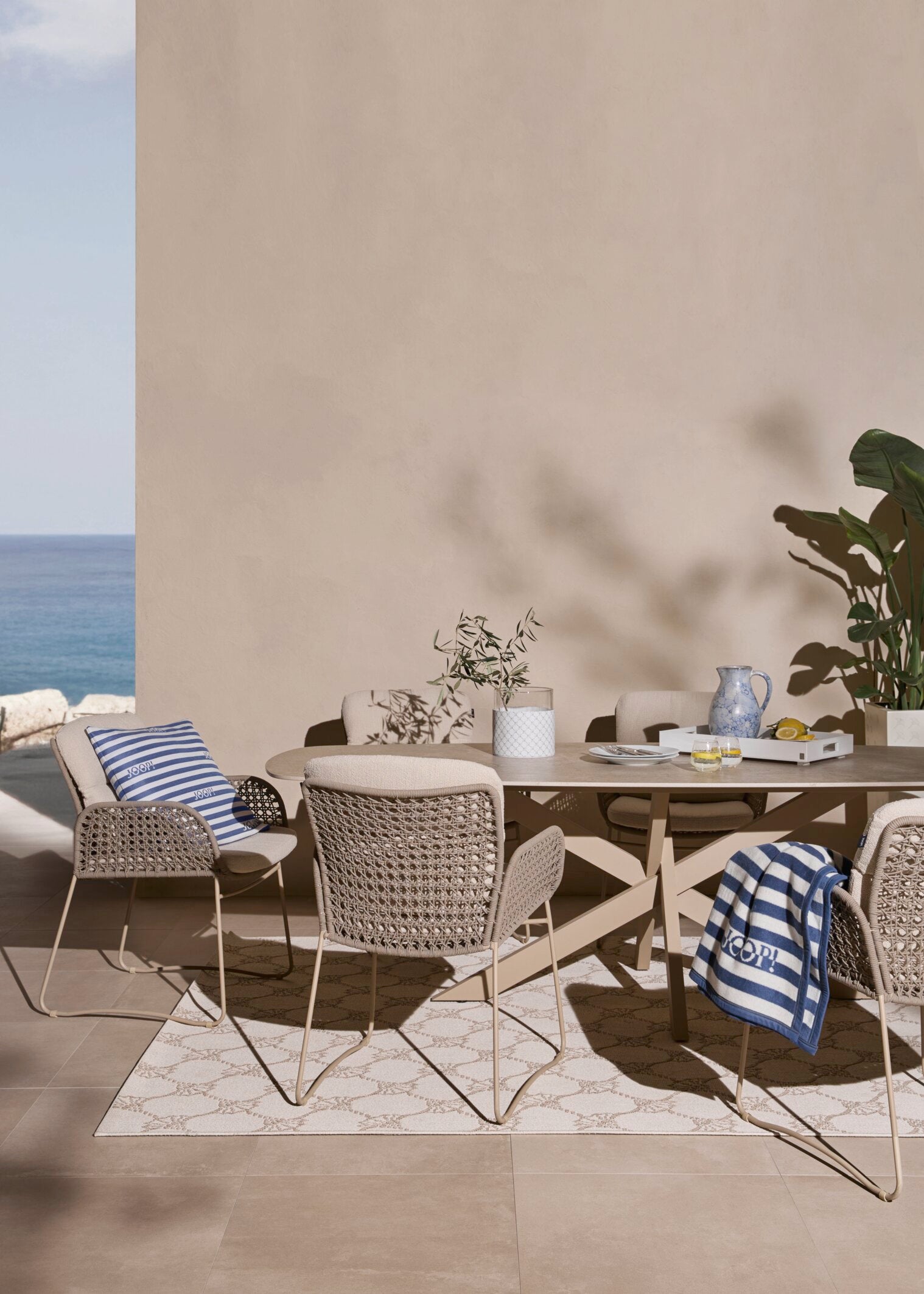 JOOP! FABRICS OUTDOOR ESSENCE Polsterkissen mit Vließfüllung 50x50 cm, Navy