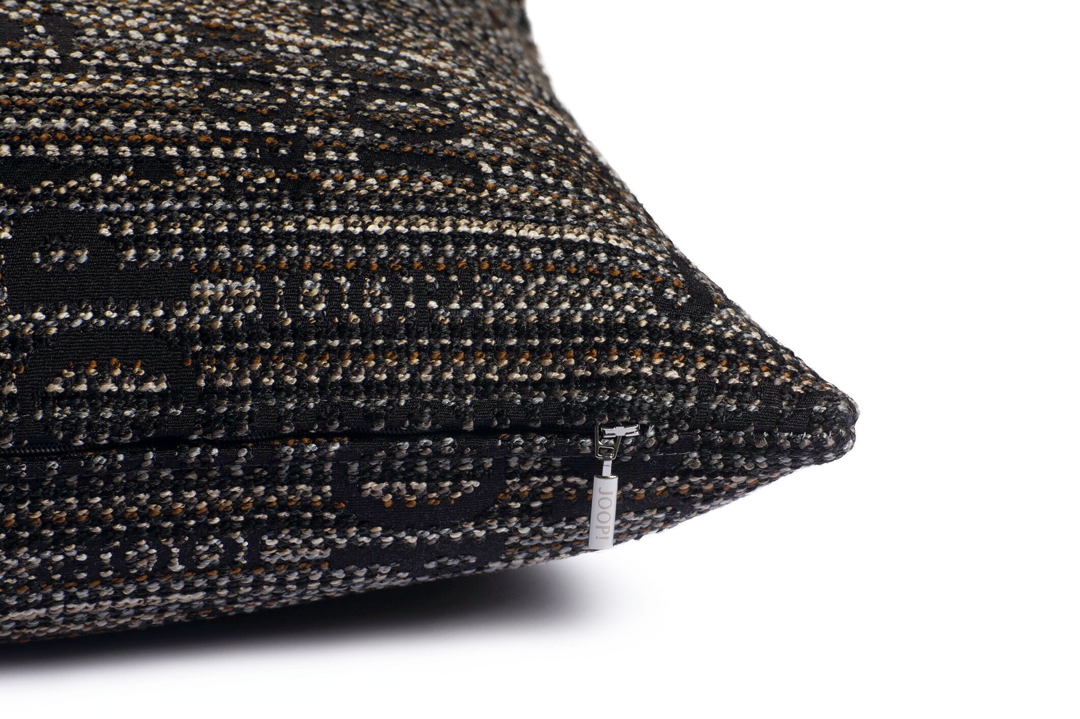 JOOP! FABRICS COLLECTION LOGO STATEMENT Polsterkissen mit Vließfüllung 50x50 cm, Kiesel