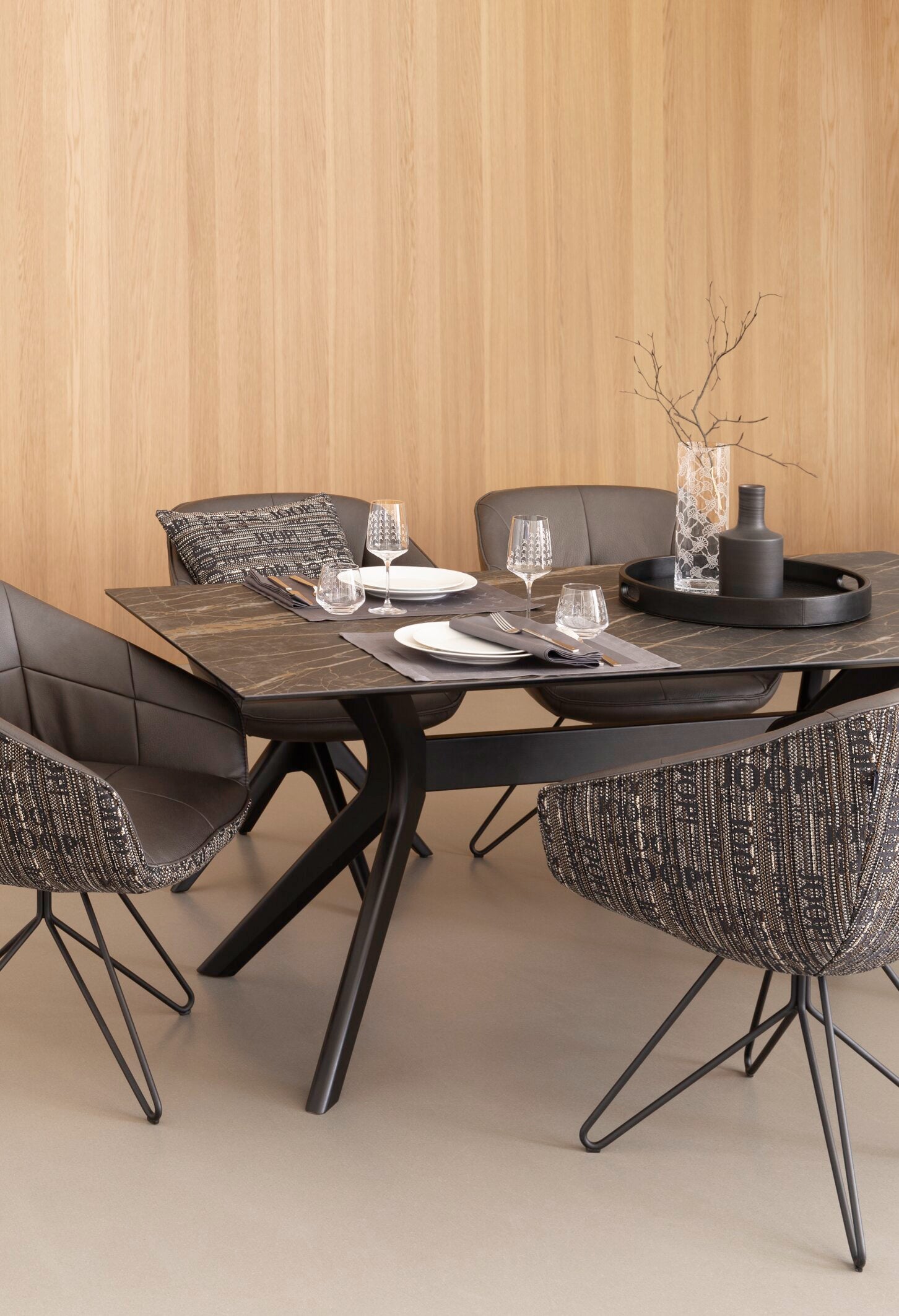 JOOP! FABRICS COLLECTION LOGO STATEMENT Polsterkissen mit Vließfüllung 50x50 cm, Kiesel