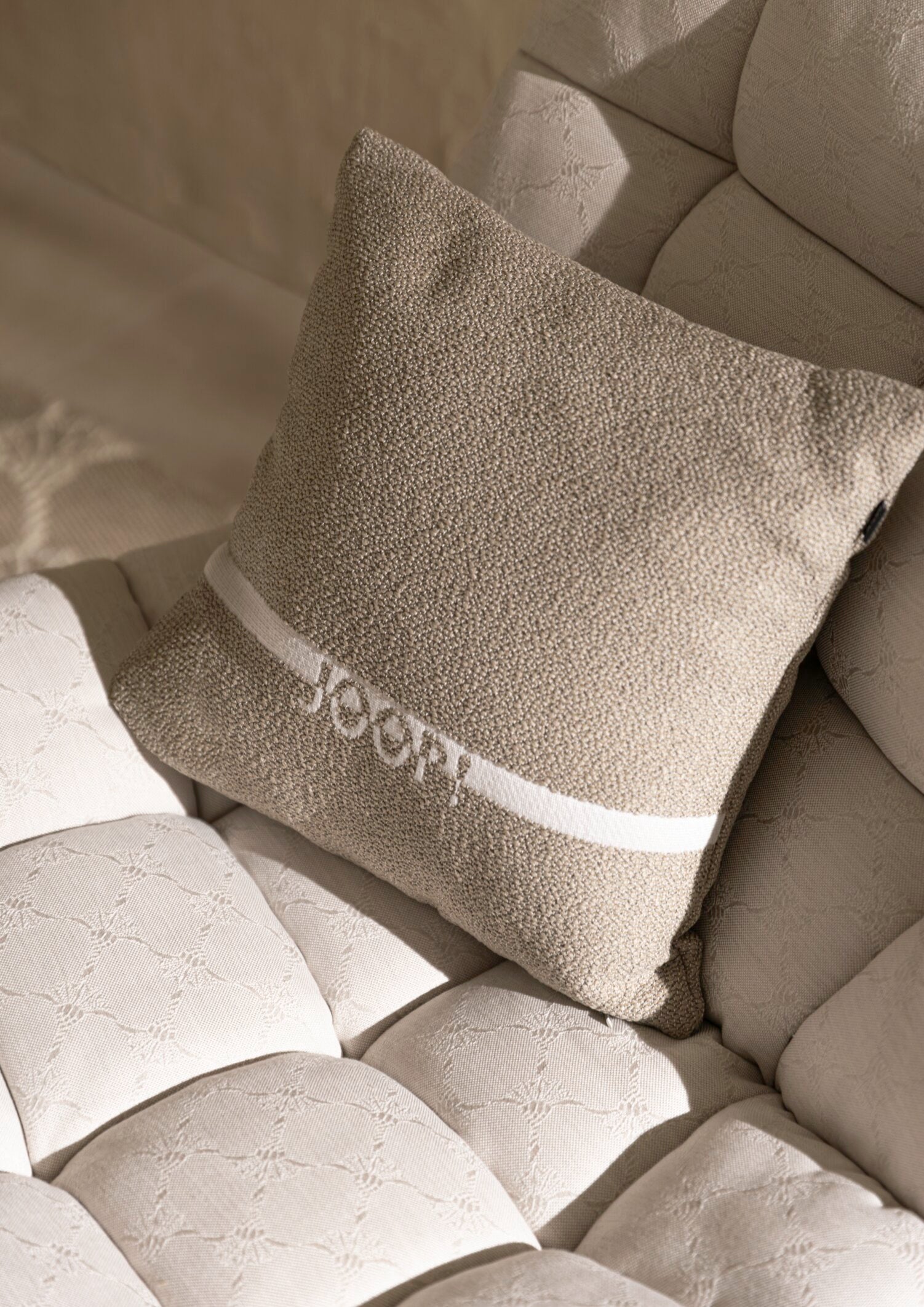 JOOP! FABRICS OUTDOOR NATURAL Polsterkissen mit Vließfüllung 40x40 cm, Sand