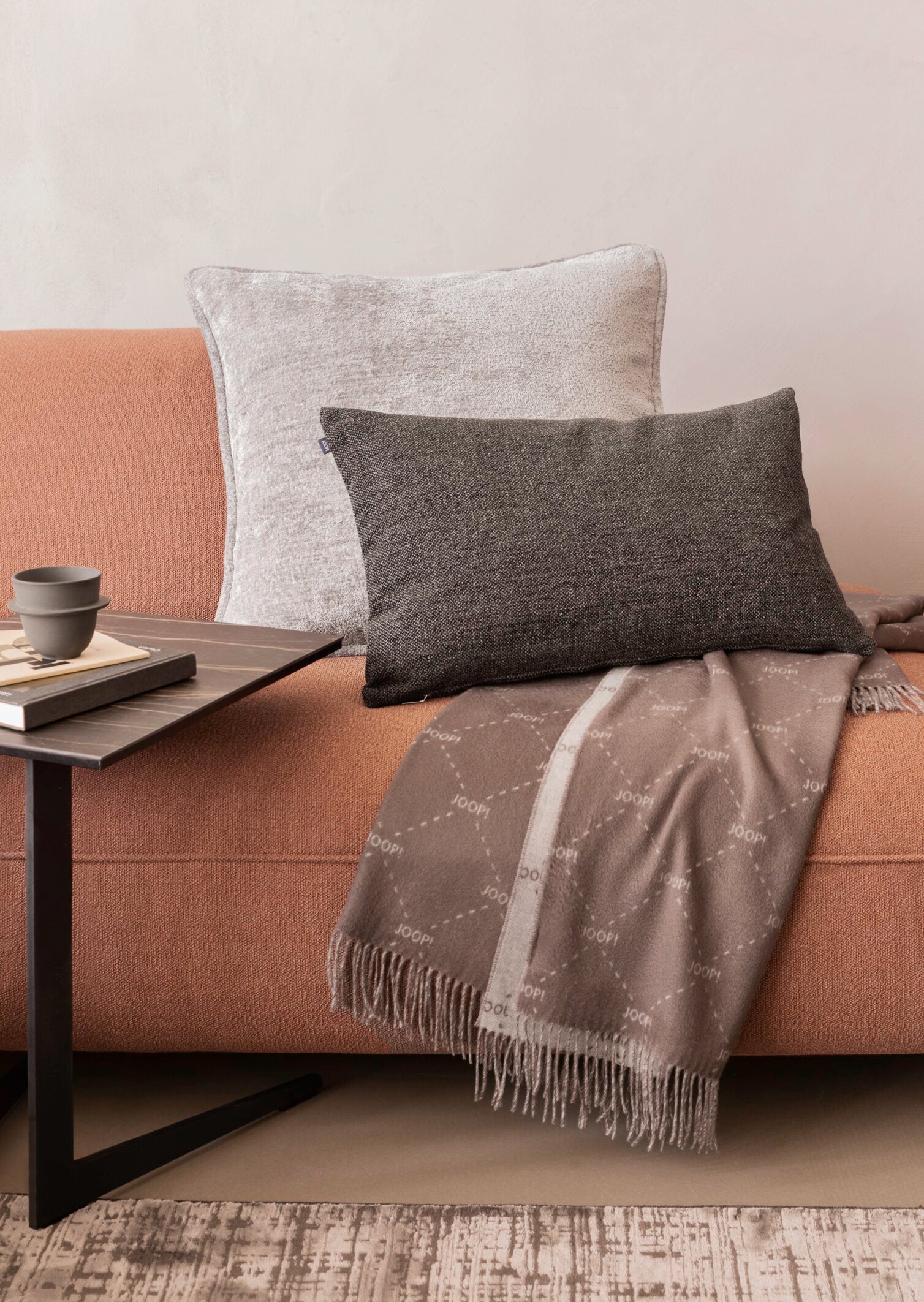 JOOP! FABRICS COLLECTION NOBEL Polsterkissen mit Vließfüllung 40x60 cm, Ebony