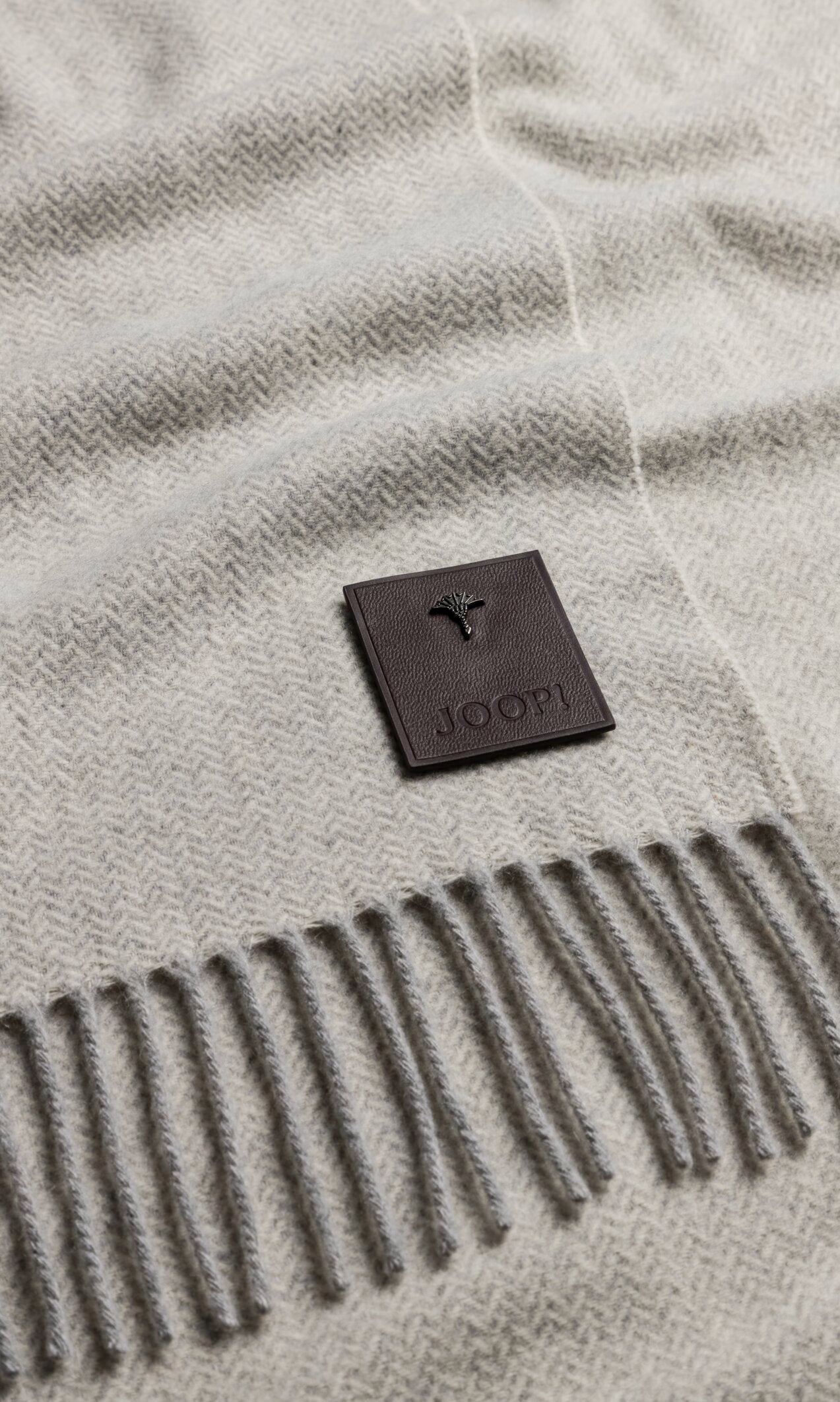 JOOP! FINE-ELEGANT Plaid 140x200 cm, Silber