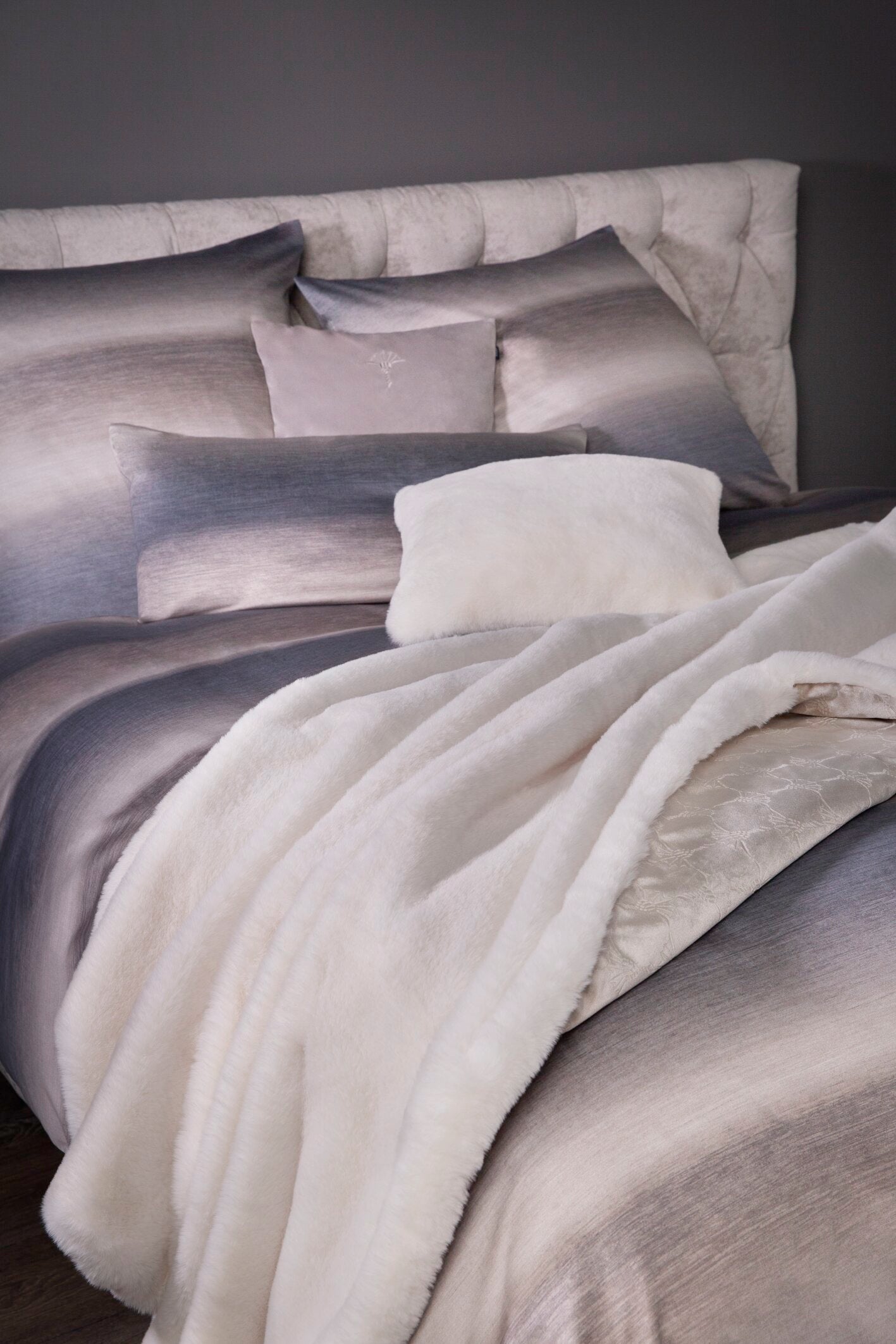 JOOP! SMOOTH Plaid, 130x170 cm, Weiß