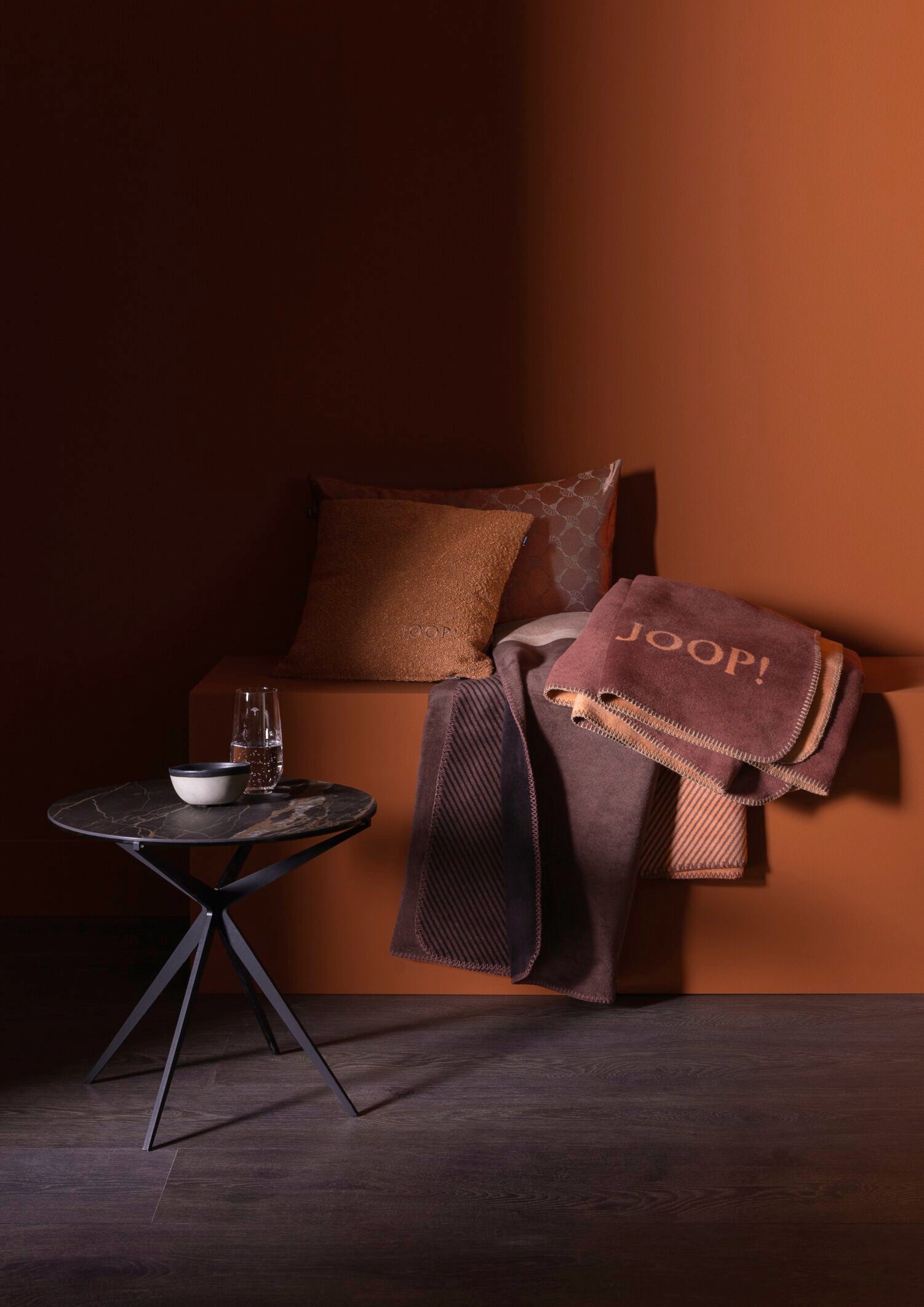 JOOP! UNI-DOUBLEFACE Wohndecke 150x200 cm, Granat-Kupfer