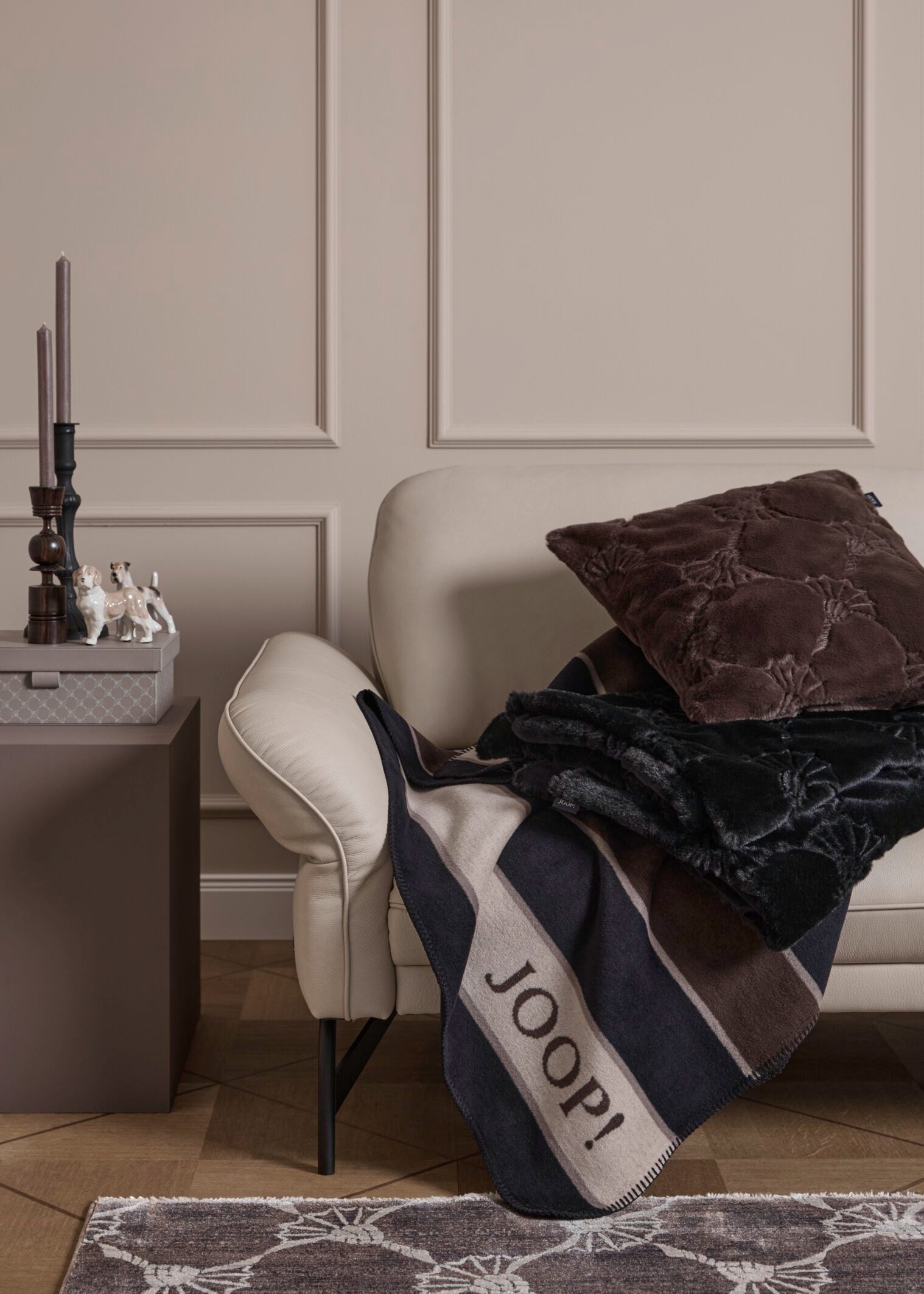 JOOP! COZY CORNFLOWER Zierkissenhülle 50x50 cm, Umbra