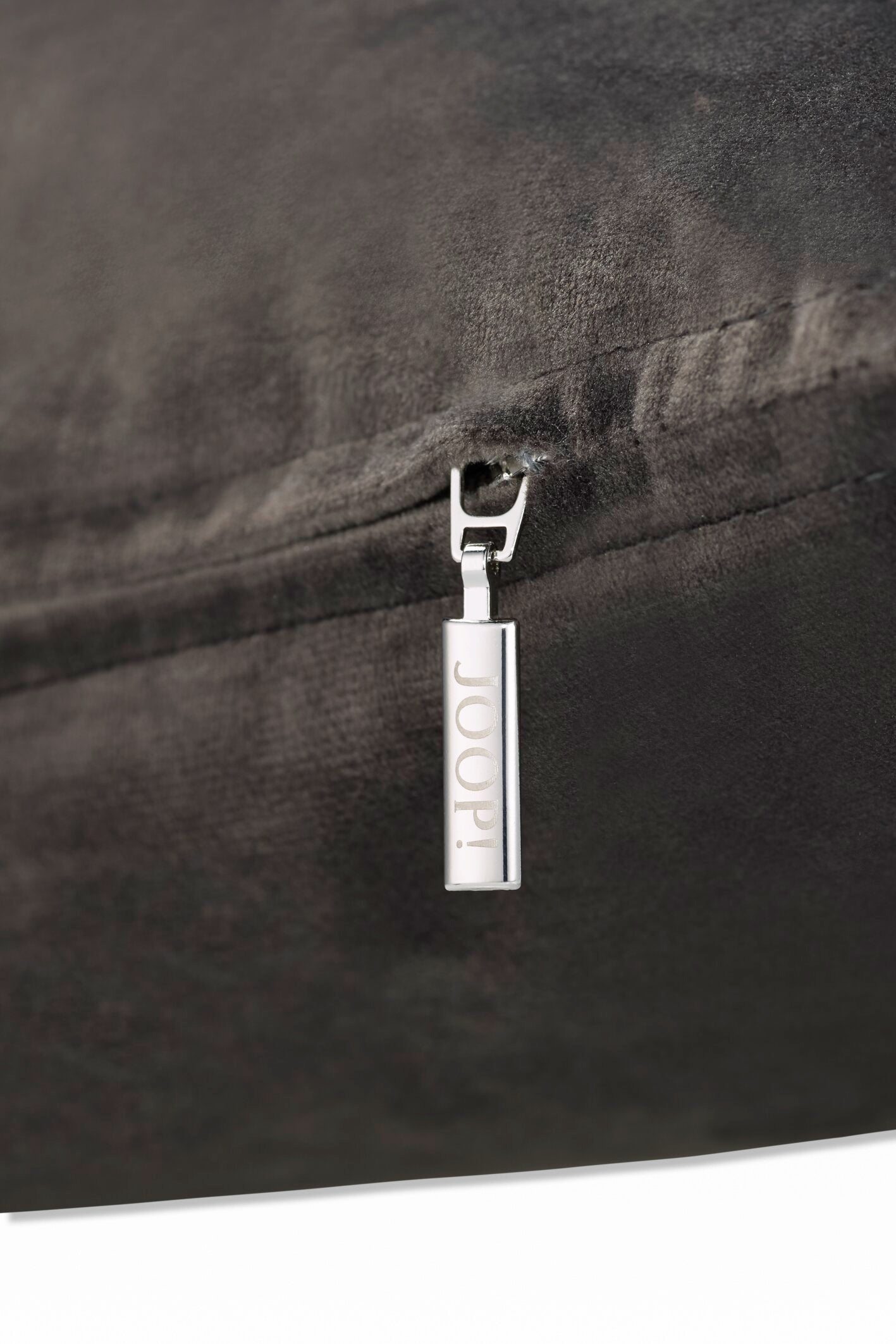 JOOP! COZY Zierkissenhülle 40x40 cm, Braungrau