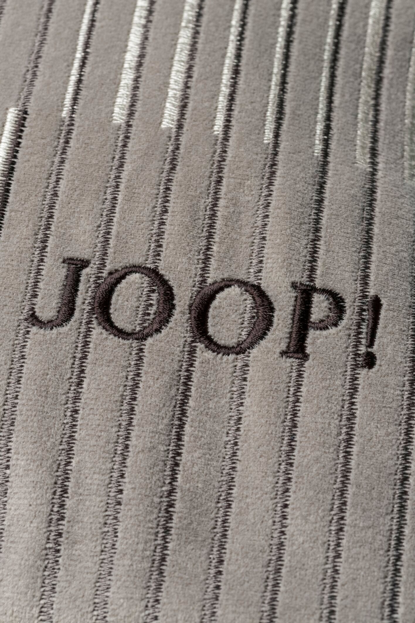 JOOP! DIVIDED Zierkissenhülle 50x50 cm, Grau