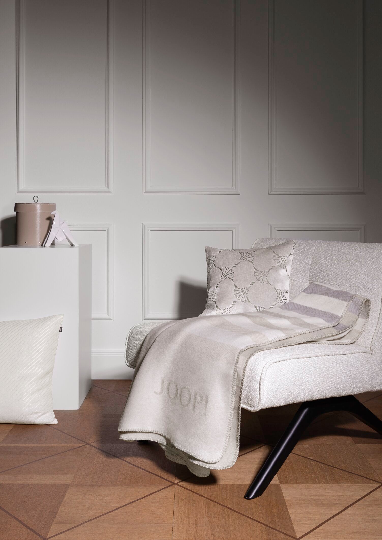 JOOP! SHUTTER Zierkissenhülle 40x40 cm, Creme